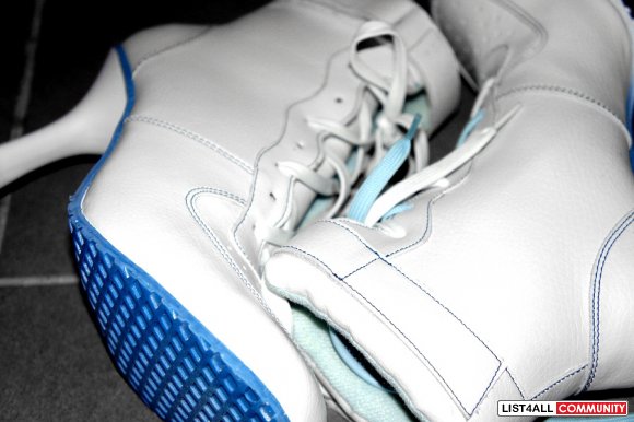 nike air force white boots