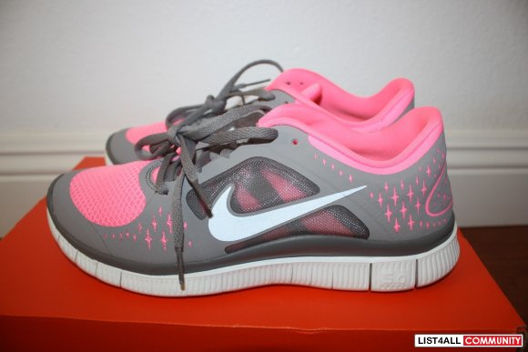 nike running shoes women neon