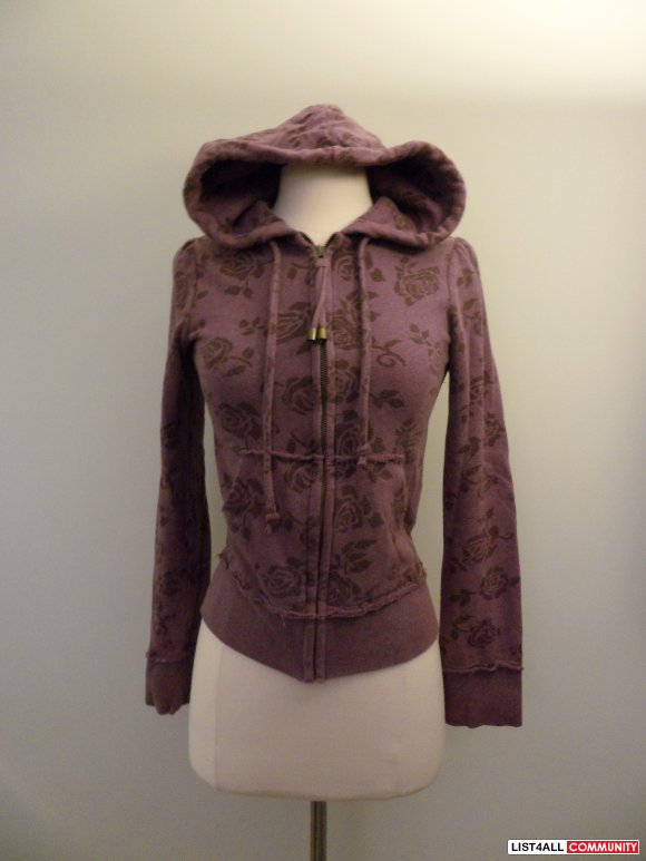 aritzia - talula purple rose detail hoodie w/ princess shoulders
