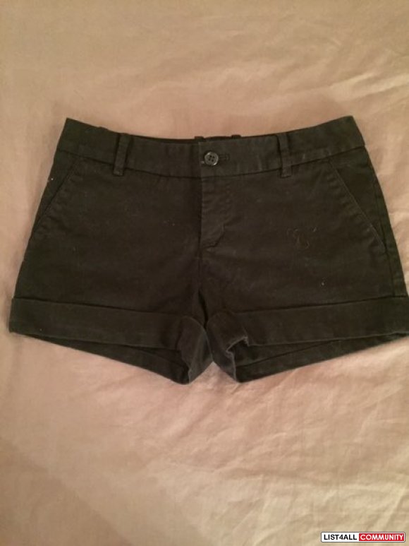 Aritzia - Talula black shorts