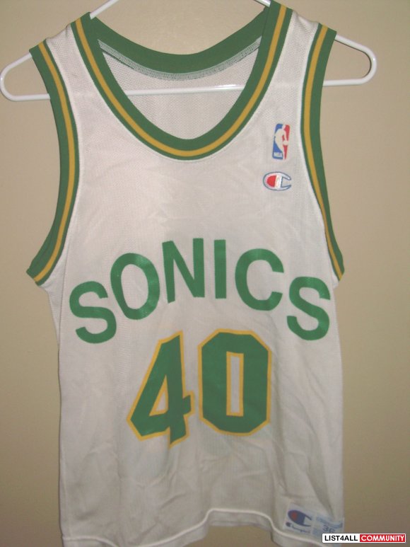 Seattle Sonics Size 36 (small) retro jersey
