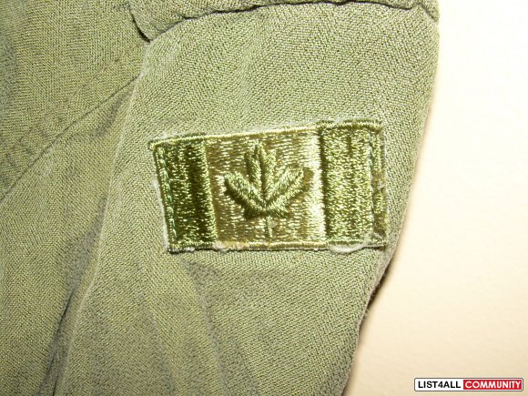 Canaidian Military Jacket size small "from 1984"