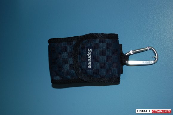 Supreme Camera Case (fall/winter 2011)