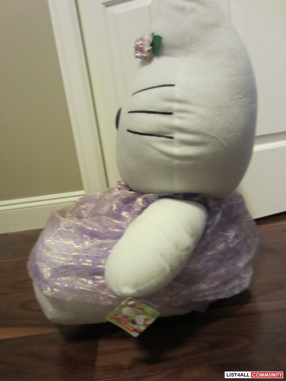 big stuffed hello kitty
