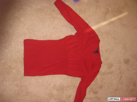 Poppy Red 3/4 Length H&M Momma V Neck Sweater