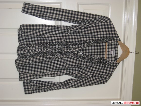 Black and White Checkered Top - Motherhood Maternity