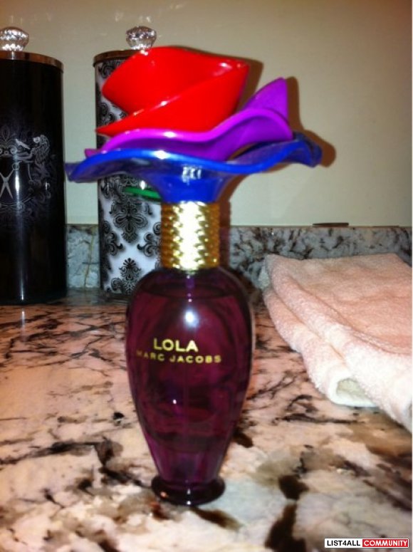 Mark Jacobs Lola perfume