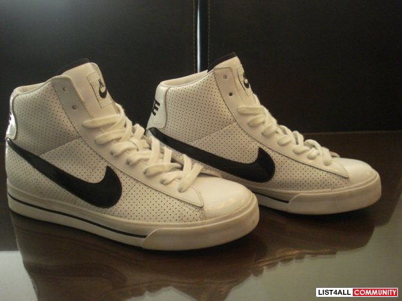 NIKE HIGH TOPS SIZE 8 FOR CHEAP - $40 OBO
