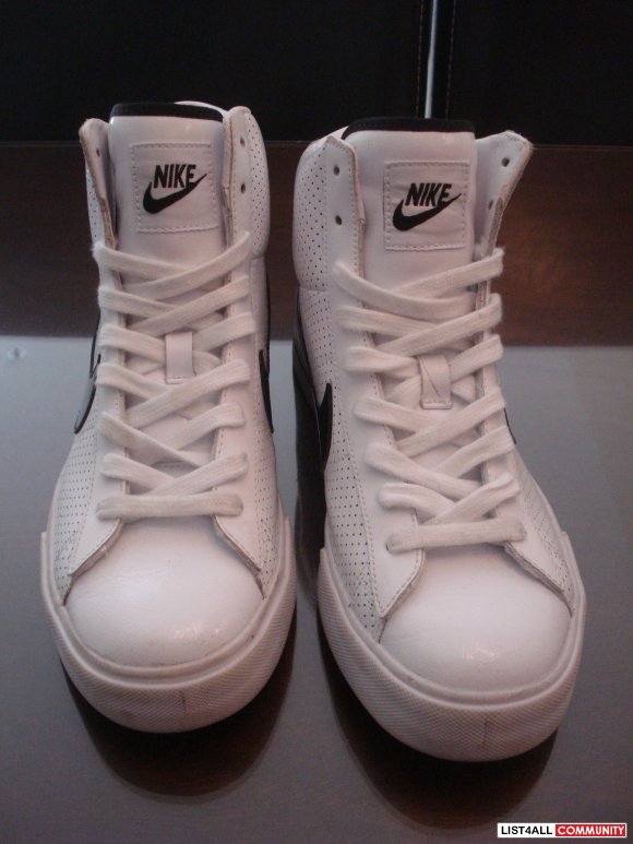 NIKE HIGH TOPS SIZE 8 FOR CHEAP - $40 OBO