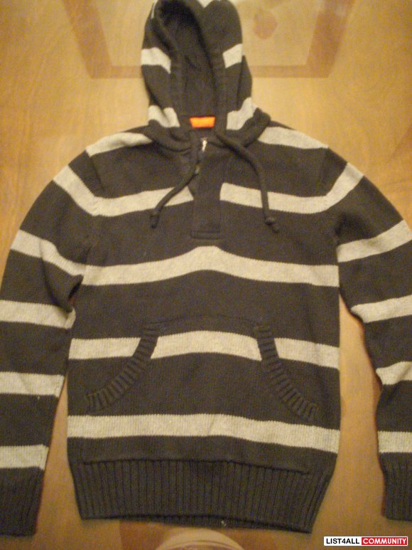 LOGG SWEATER SIZE SMALL FOR CHEAP - $15 OBO