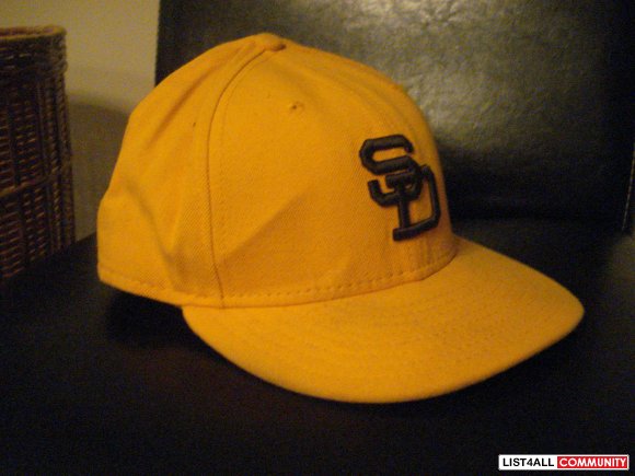 SAN DIEGO PADRES NEW ERA FITTED CAP - $20