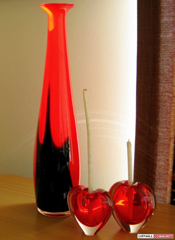 SET OF ART.GLASS.      Accept offer.