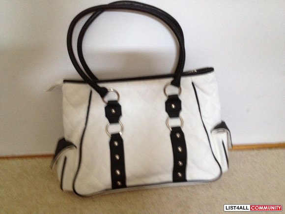 Chanel handbag/purse