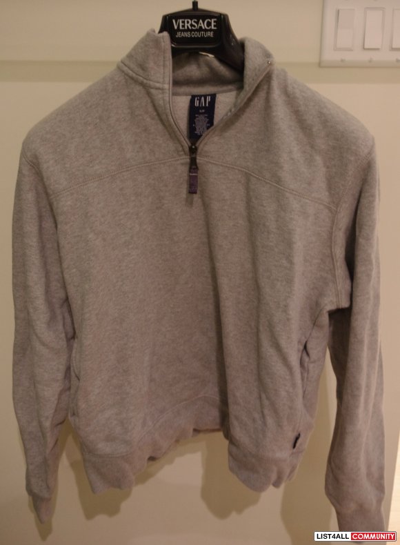 Gap Gray Sweater - Size Small