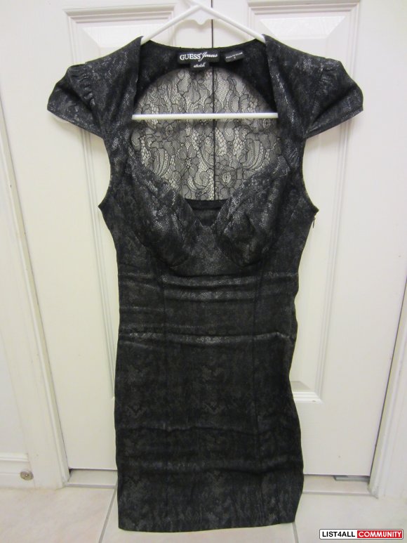 GUESS - DARK GREY LACE CAP SLEEVES DRESS - SIZE 3 FITS LIKE SIZE 2