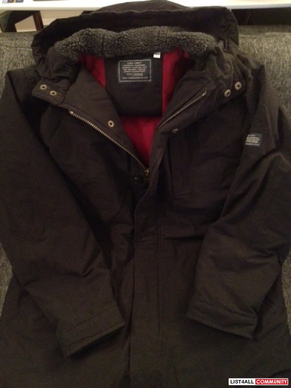 Levi's Winter Jacket w Hood - Men's Medium :: primetime :: List4All
