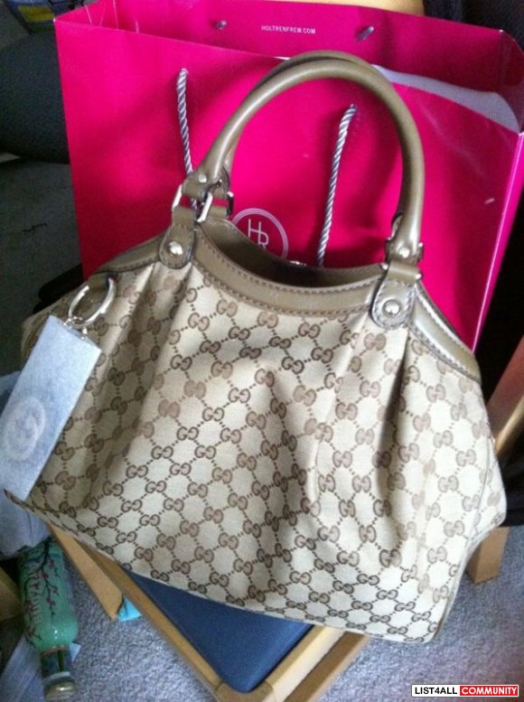 QUICKSALE $850:BNWT AUTHENTIC GUCCI PURSE PURCHASED FROM HOLT RENFREW