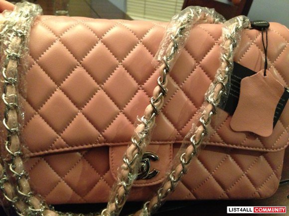 BNWT Chanel Lambskin Jumbo in Gold Hardware