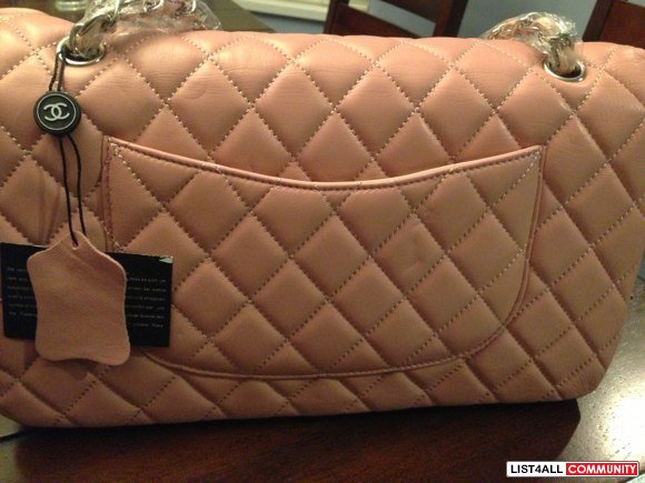 BNWT Chanel Lambskin Jumbo in Gold Hardware