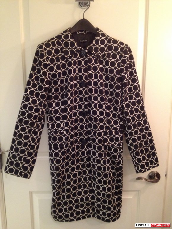 Black and white 3/4 length jacket size M