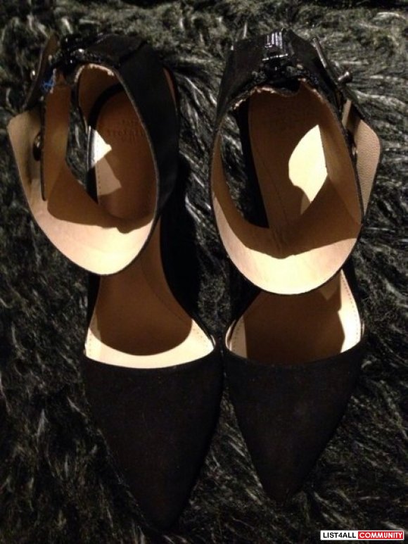 black heels size 7