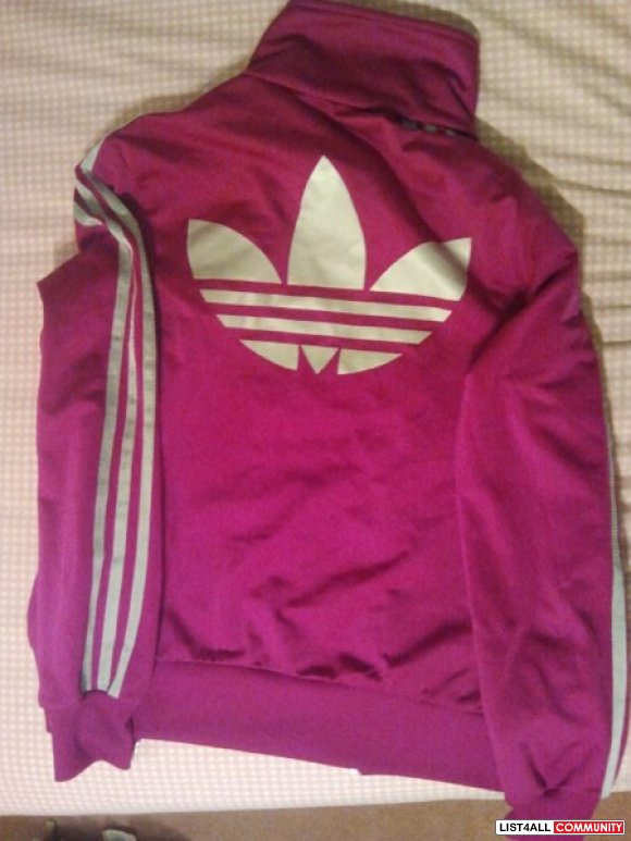 ved siden af Forretningsmand Udlevering Adidas jacket with huge logo on the back :: niceclothes4sale :: List4All