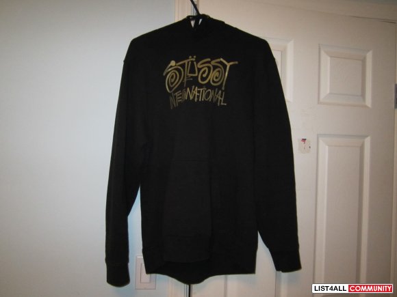 stussy "international" pullover - size large - $40 - 9.5/10 condition