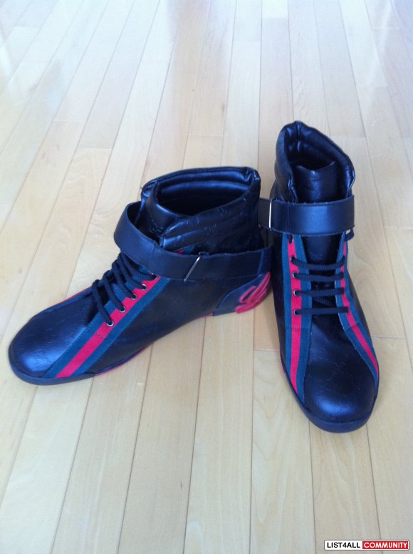 Size 11 Black Gucci Hi-Top Lace Up Sneakers