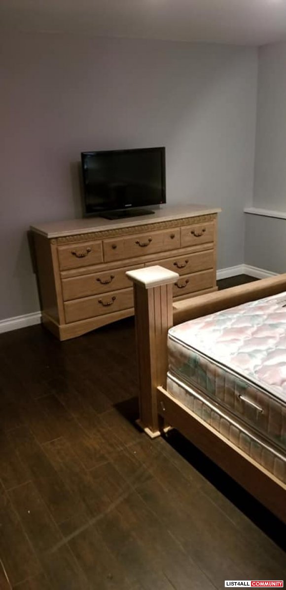 Full bedroom set, Queen bed with mattress, 2 Side tables and dresser.