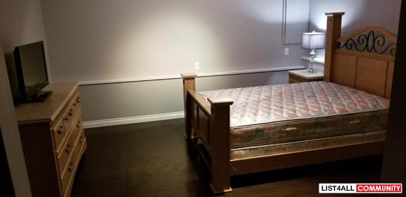 Full bedroom set, Queen bed with mattress, 2 Side tables and dresser.