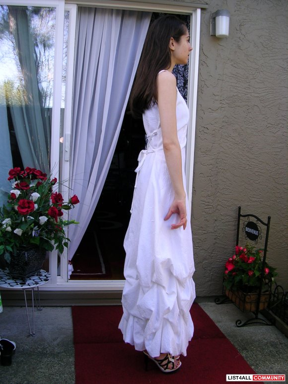 LE SHATEAU white dress, S/M