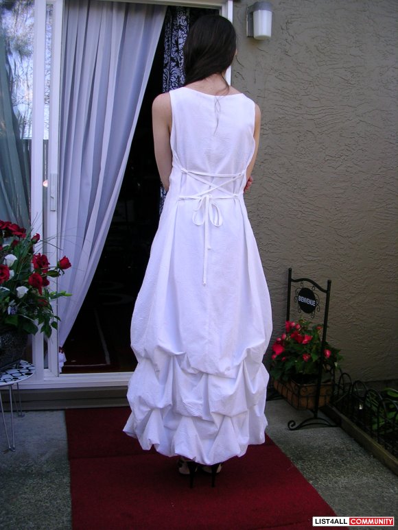 LE SHATEAU white dress, S/M