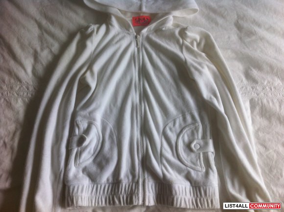 AUTHENTIC JUICY VELOUR WHITE SWEATER SIZE P