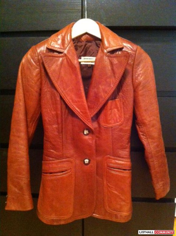 Brown Vintage Leather Jacket Size 5/6 (Fits XS)