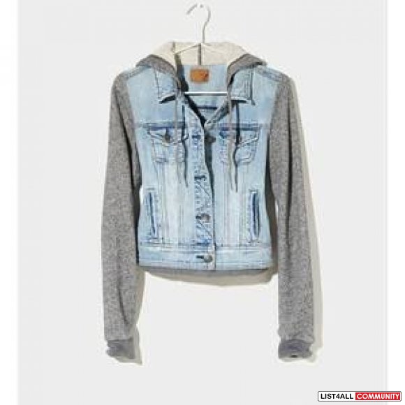 American eagle hooded denim jacket sz M