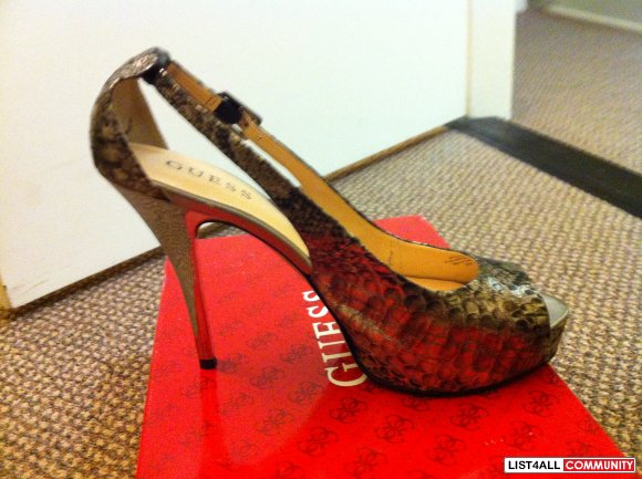 Sexy Guess Silver Python Peep Toe Stilettos SZ 8