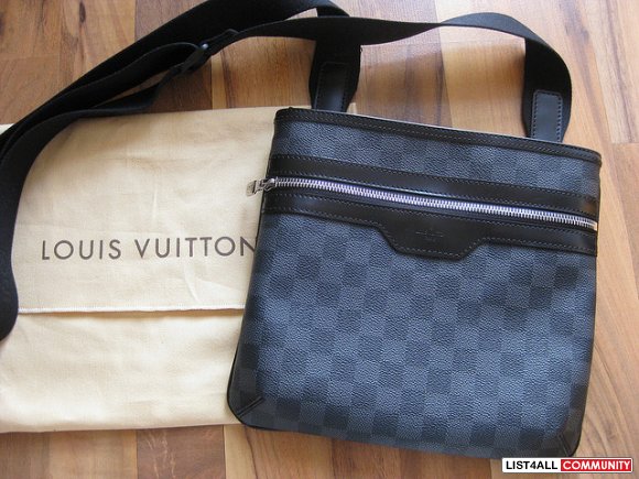 hugo boss murse