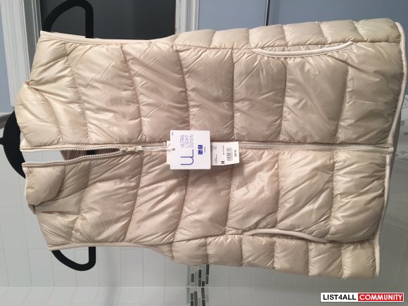 Uniqlo Down Vest - Beige - Small BNWT