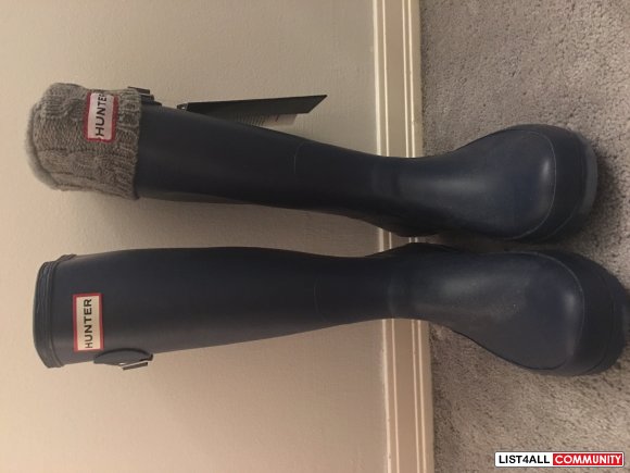Womens Hunters w/ Welly Socks- Size 8 - Navy Blue - Never worn - Repli