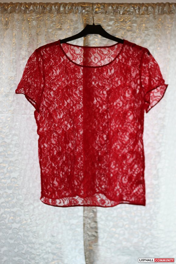 Leaf Flower Lace Tee - Size XS/S - $20