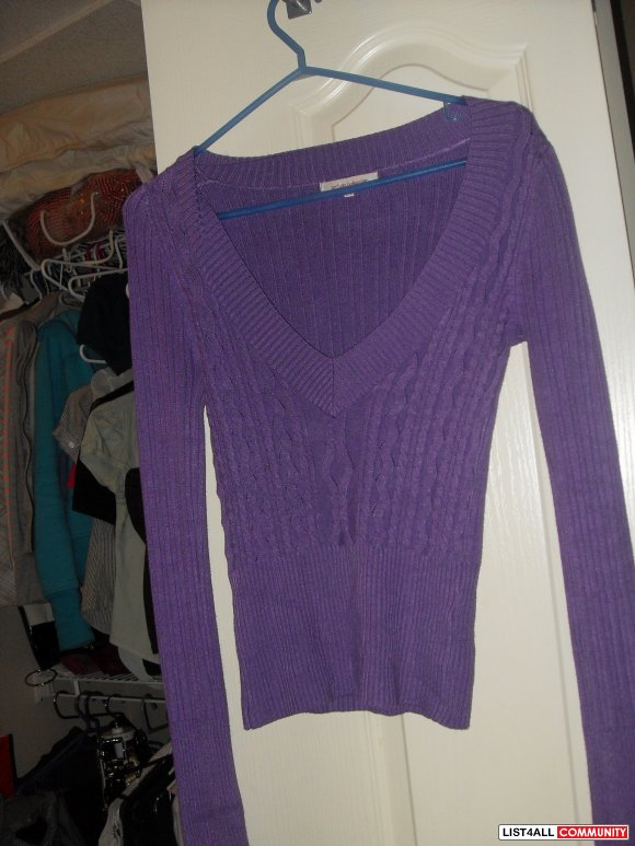 purple v-neck sweater - size s