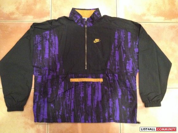 windbreaker nike sweats