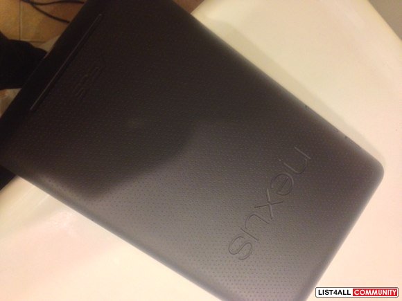 ASUS Nexus 7 8GB Tablet w Case