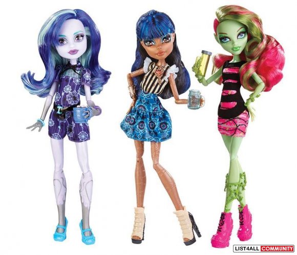 Monster High Coffin Bean Dolls NIB