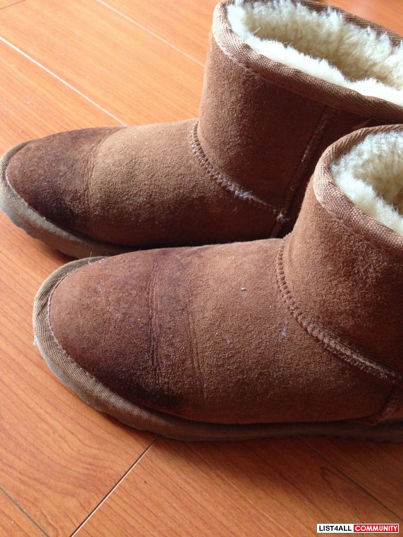 UGG boots mini - size 5