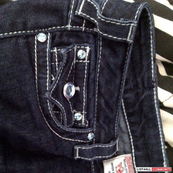 Womens true religions size 27 good condition, no rips stains ect, look
