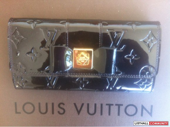 Louis Vuitton Noeud wallet in Amarante