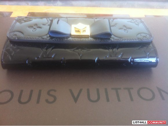 Louis Vuitton Noeud wallet in Amarante