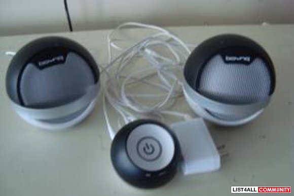 speakers perfect condition $20