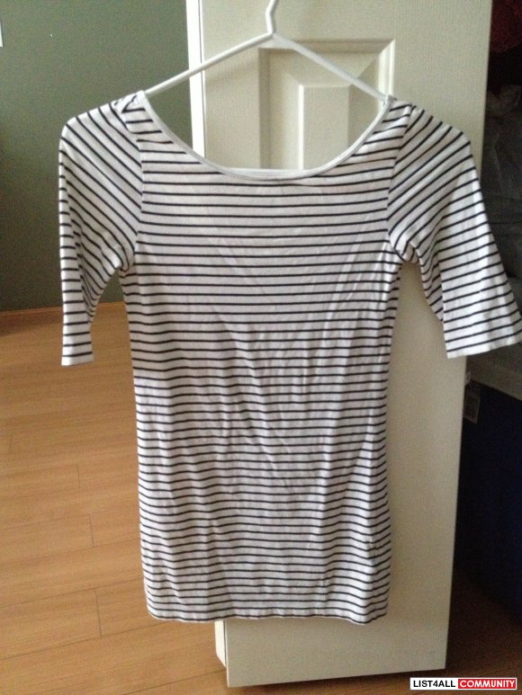 weekday grey t shirt